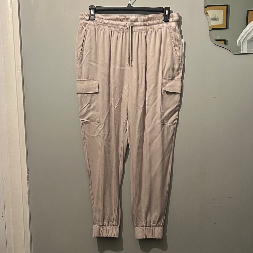 Yogalicious Men's Light Tan Cargo Pants